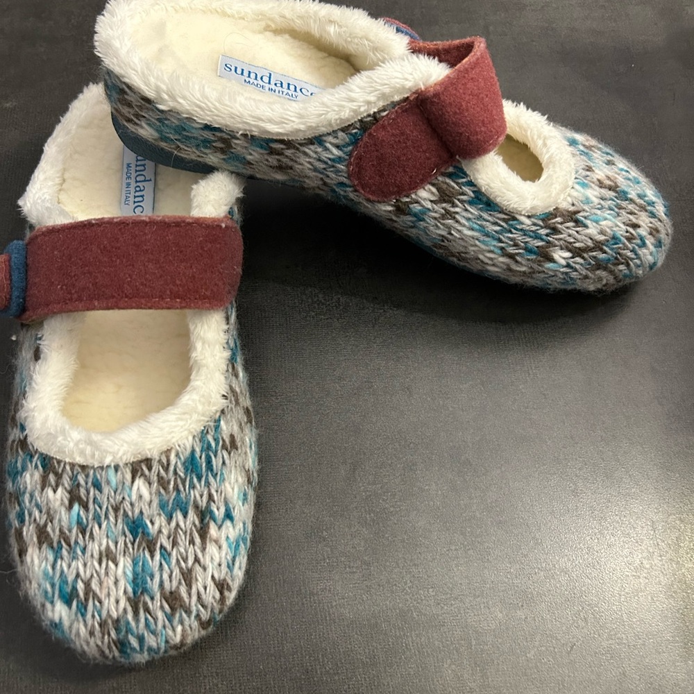 Sundance Cozy Cabin Slippers